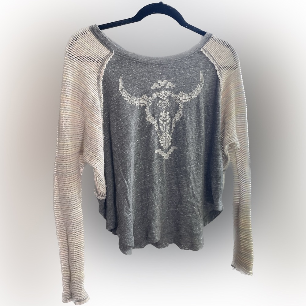 Free People size small embroidered bull long sleeve shirt with knit sleeves